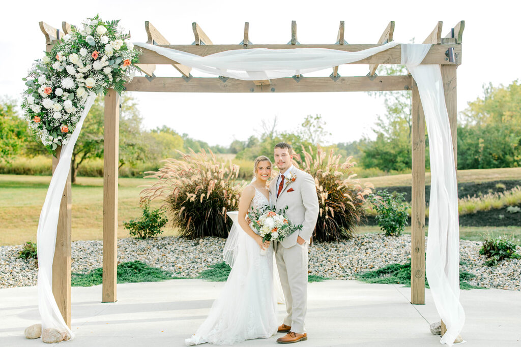 indianapolis-wedding-photographer-alexis-payton-portrait.jpg
october-wedding-couple-the-stables-indiana.jpg
